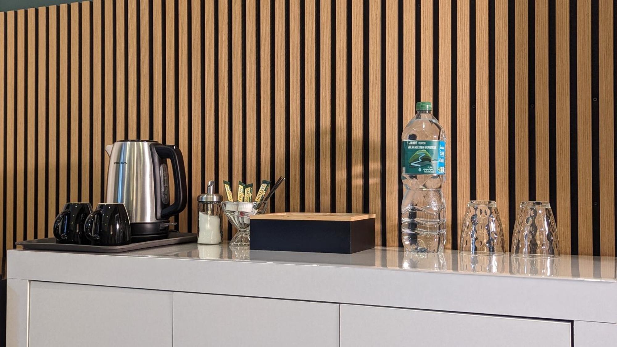 3 Rooms - Zimmervermietung Naehe Flughafen Ber - Gratis Wlan, Parken & Netflix Берлін Номер фото